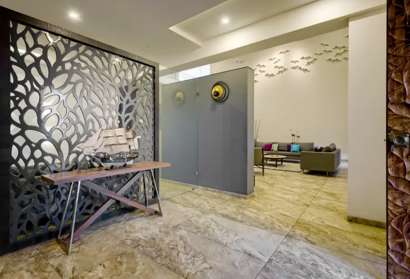 Hambarde Residence